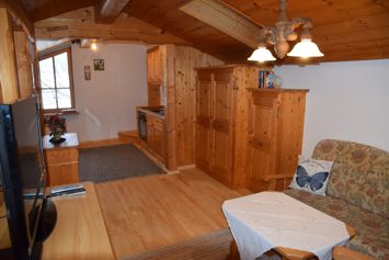 Beschreibung: D:\Sepp\htdocs\Wohnraum2.JPG